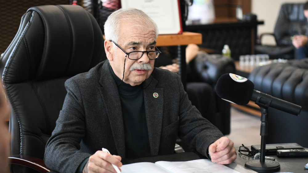 Özcan, tartışılan arsa satışlarıyla ilgili konuştu: Bıraktığımızda, birkaç tane satış yapsalardı bugün buralara gelmeyecektik